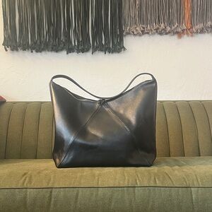 Leatherology Ciera maxi hobo black